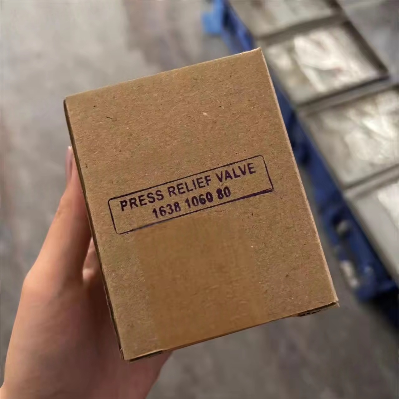1638106080 Atlas Copco õhukompressori pressventiil
